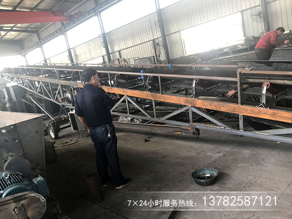 移动皮带机选择什么样的张紧装置好用！